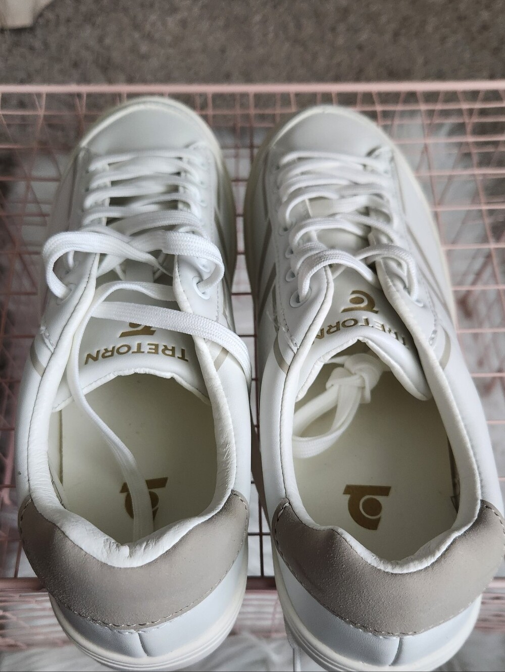 Sz 9 Tretorn Women's White Casual Synthetic Sneaker - Picture 6 of 6